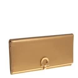 Pre Owned Salvatore Ferragamo Gold Leather Gancini Icona Continental Wallet