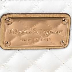 مملوكة مسبقًا Salvatore Ferragamo Beige Satin Musetta Clutch