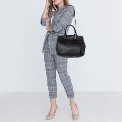 Pre Owned حقيبة يد توتس سالفاتوري فيراغامو ستديو جلد أسود متوسطة 