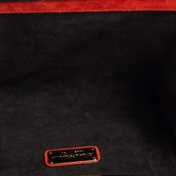 مملوكة مسبقًا Salvatore Ferragamo Orange/Iridescent Suede and Python Chain Clutch