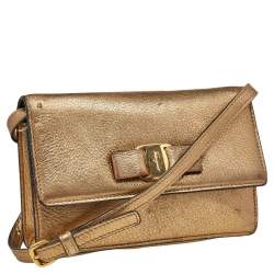 Pre Owned Salvatore Ferragamo Gold Leather Vara Bow Shoulder Bag