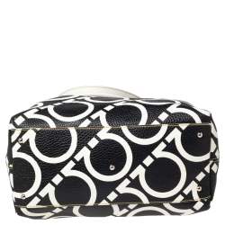 Pre Owned حقيبة يد سالفتوري فيراغامو جلد طباعة غانسيني أبيض/ أسود