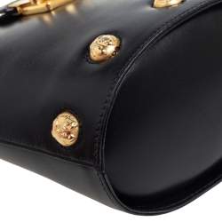 Pre Owned Salvatore Ferragamo Black Leather Vintage Flap-Lock Bucket Bag 