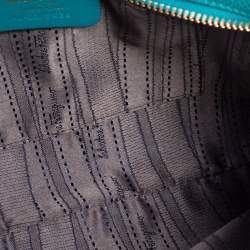 مملوكة مسبقًا Salvatore Ferragamo Teal Blue Lizard Embossed Gancini Chain Clutch