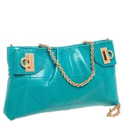 مملوكة مسبقًا Salvatore Ferragamo Teal Blue Lizard Embossed Gancini Chain Clutch