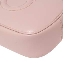 مملوكة مسبقًا حقيبة كروس كاميرا سالفاتوري فيراغامو غانسيني جلد وردي فاتح