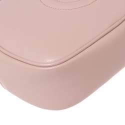 مملوكة مسبقًا حقيبة كروس كاميرا سالفاتوري فيراغامو غانسيني جلد وردي فاتح