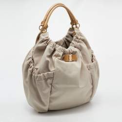 Pre Owned حقيبة هوبو سالفاتوري فيراغامو جلد لامع ونايلون بيج