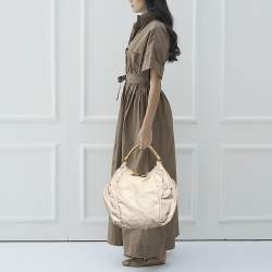 Pre Owned حقيبة هوبو سالفاتوري فيراغامو جلد لامع ونايلون بيج