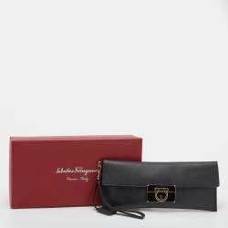 Pre Owned Salvatore Ferragamo Black Leather Afef Lock Story Wristlet Clutch