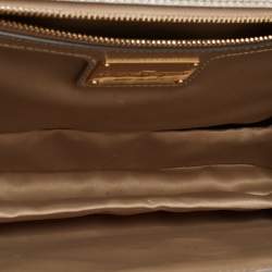 Pre Owned حقيبة كتف سالفاتوري فيراغامو جلد ذهبية / فضية ميتالك فيونكة فارا 