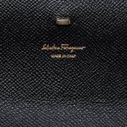 مملوكة مسبقًا حقيبة كلتش سالفاتوري فيراغامو غانسيو جلد أسود بكبسون بقلاب