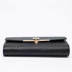 مملوكة مسبقًا حقيبة كلتش سالفاتوري فيراغامو غانسيو جلد أسود بكبسون بقلاب