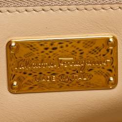 مملوكة مسبقًا Salvatore Ferragamo Beige Laser Cut Leather Chain Tote