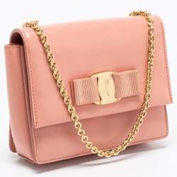 Pre Owned Salvatore Ferragamo Peach Leather Vara Bow Crossbody Bag