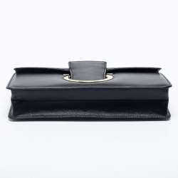 Pre Owned Salvatore Ferragamo Black Leather Thalia Chain Clutch