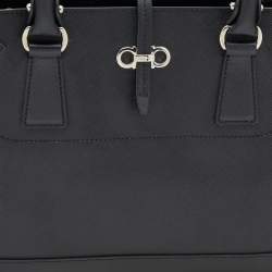 مملوكة مسبقًا Salvatore Ferragamo Black Saffiano Leather Small Briana Tote