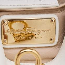 مملوكة مسبقًا Salvatore Ferragamo White Leather Mini Sofia Top Handle Bag