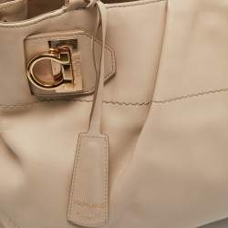 Pre Owned Salvatore Ferragamo Beige Leather Gancini Chain Tote