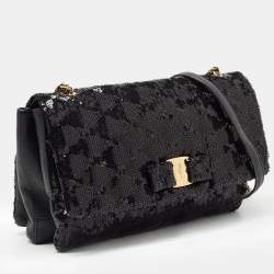 مملوكة مسبقًا Salvatore Ferragamo Black Sequin and Leather Vara Bow Shoulder Bag