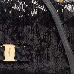 مملوكة مسبقًا Salvatore Ferragamo Black Sequin and Leather Vara Bow Shoulder Bag