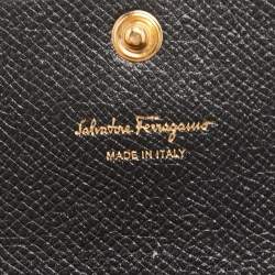 Pre Owned Salvatore Ferragamo Black Leather Vara Bow Continental Wallet