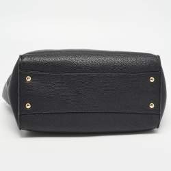 Pre Owned Salvatore Ferragamo Black Leather Medium Amy Tote