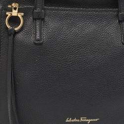 Pre Owned Salvatore Ferragamo Black Leather Medium Amy Tote