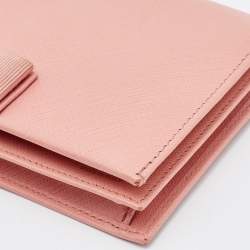 مملوكة مسبقًا Salvatore Ferragamo Peach Leather Miss Vara Wallet on chain 