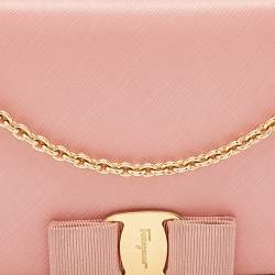 مملوكة مسبقًا Salvatore Ferragamo Peach Leather Miss Vara Wallet on chain 