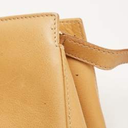 مملوكة مسبقًا Salvatore Ferragamo Tan Leather Shoulder Bag