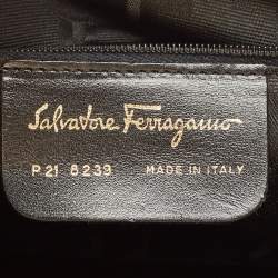 مملوكة مسبقًا Salvatore Ferragamo Tan Leather Shoulder Bag