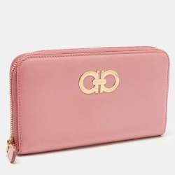 Pre Owned Salvatore Ferragamo Peach Leather Gancio Zip Around Wallet