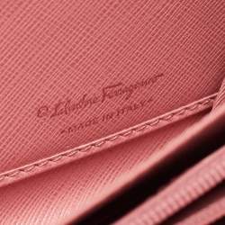 Pre Owned Salvatore Ferragamo Peach Leather Gancio Zip Around Wallet