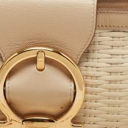 Pre Owned Salvatore Ferragamo Beige/Off White Woven Leather Gancini Chain Clutch