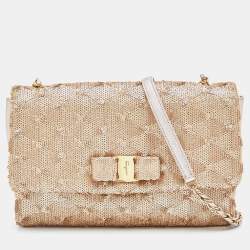 مملوكة مسبقًا Salvatore Ferragamo Gold Sequin and Leather Vara Bow Shoulder Bag