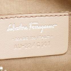 Pre Owned Salvatore Ferragamo Beige Leather Crossbody Bag