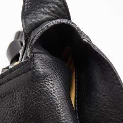 Pre Owned Salvatore Ferragamo Black Leather Messenger Bag