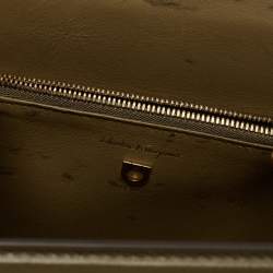 مملوكة مسبقًا Salvatore Ferragamo Olive Green Leather Medium Boxyz Top Handle Bag