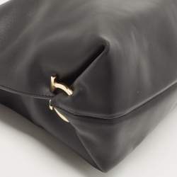 Pre Owned Salvatore Ferragamo Black Leather Fanisa Hobo