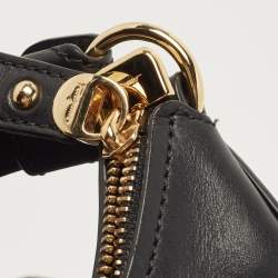 Pre Owned Salvatore Ferragamo Black Leather Fanisa Hobo
