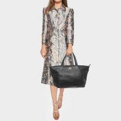 Pre Owned Salvatore Ferragamo Black Leather Gancini Zip Tote