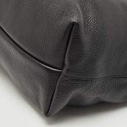 Pre Owned Salvatore Ferragamo Black Leather Gancini Zip Tote