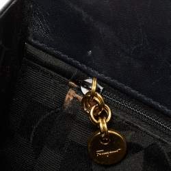 Pre Owned Salvatore Ferragamo Dark Blue Leather Chain Bag