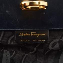 Pre Owned Salvatore Ferragamo Dark Blue Leather Chain Bag