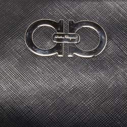 Pre Owned Salvatore Ferragamo Black Leather Gancio Wristlet Zip Pouch