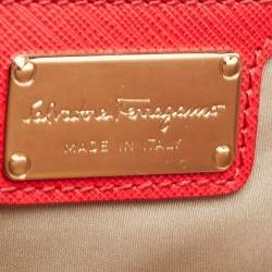 Pre Owned Salvatore Ferragamo Red Leather Vara Bow Chain Shoulder Bag