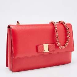 Pre Owned Salvatore Ferragamo Red Leather Vara Bow Chain Shoulder Bag