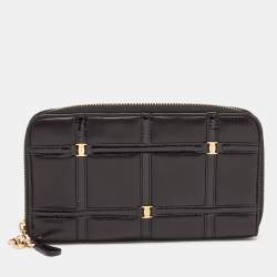 Pre Owned Salvatore Ferragamo Black Leather Square Quilt Zip Around Wallet