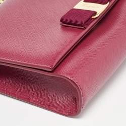 Pre Owned حقيبة كتف سالفاتوري فيراغامو بفيونكة جلد ذهبي/فضي بسلسلة